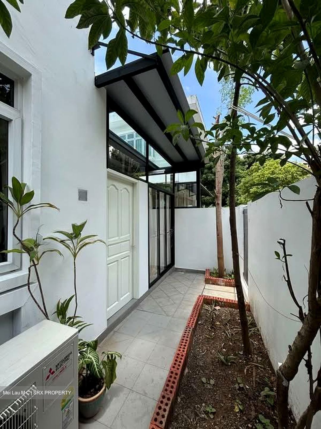 Saint Michael's Road (D12), Terrace #539007921